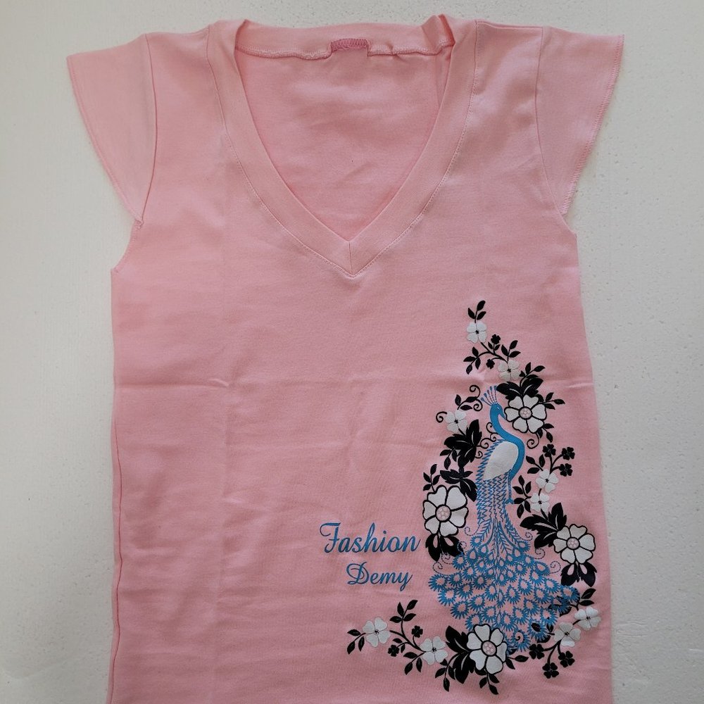 T Shirt for girl/ adult cotton size small with design short sleeve pink